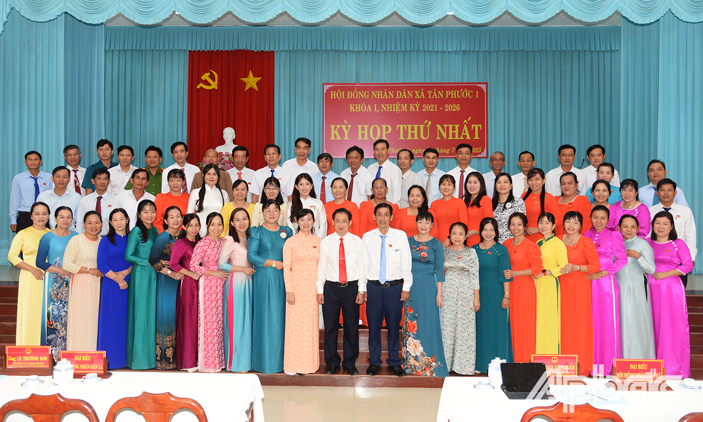 Các đại biểu HĐND xã Tân Phước 1 nhiệm kỳ 2025-2026.