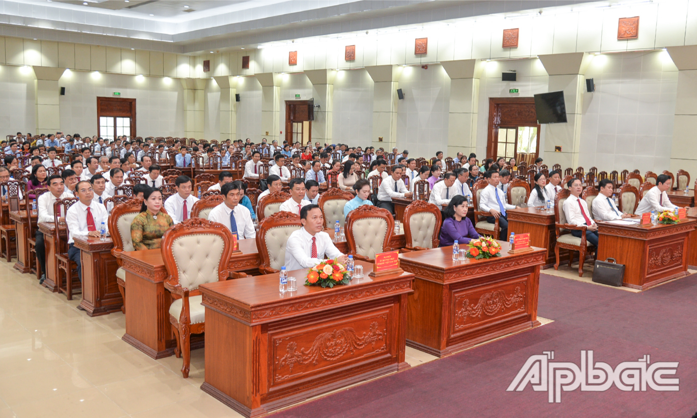 Đại biểu dự hội nghị.