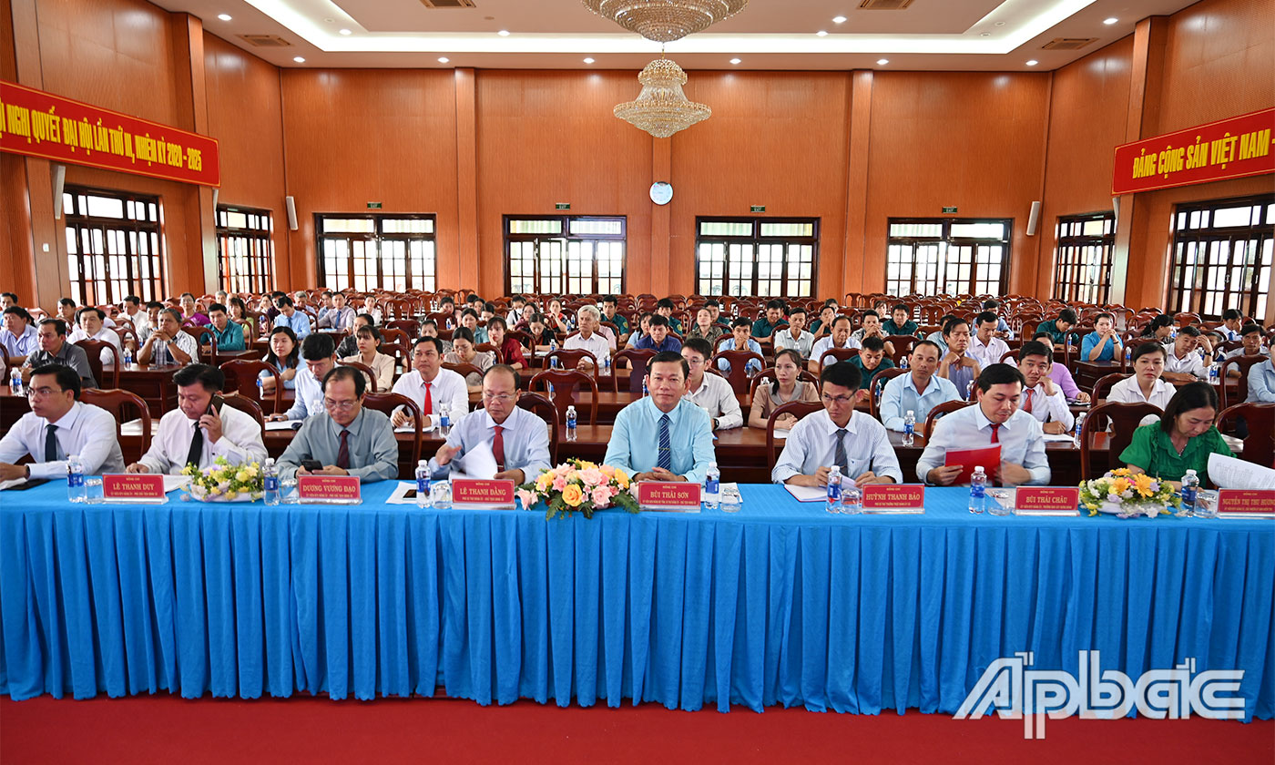 Quang cảnh hội nghị.