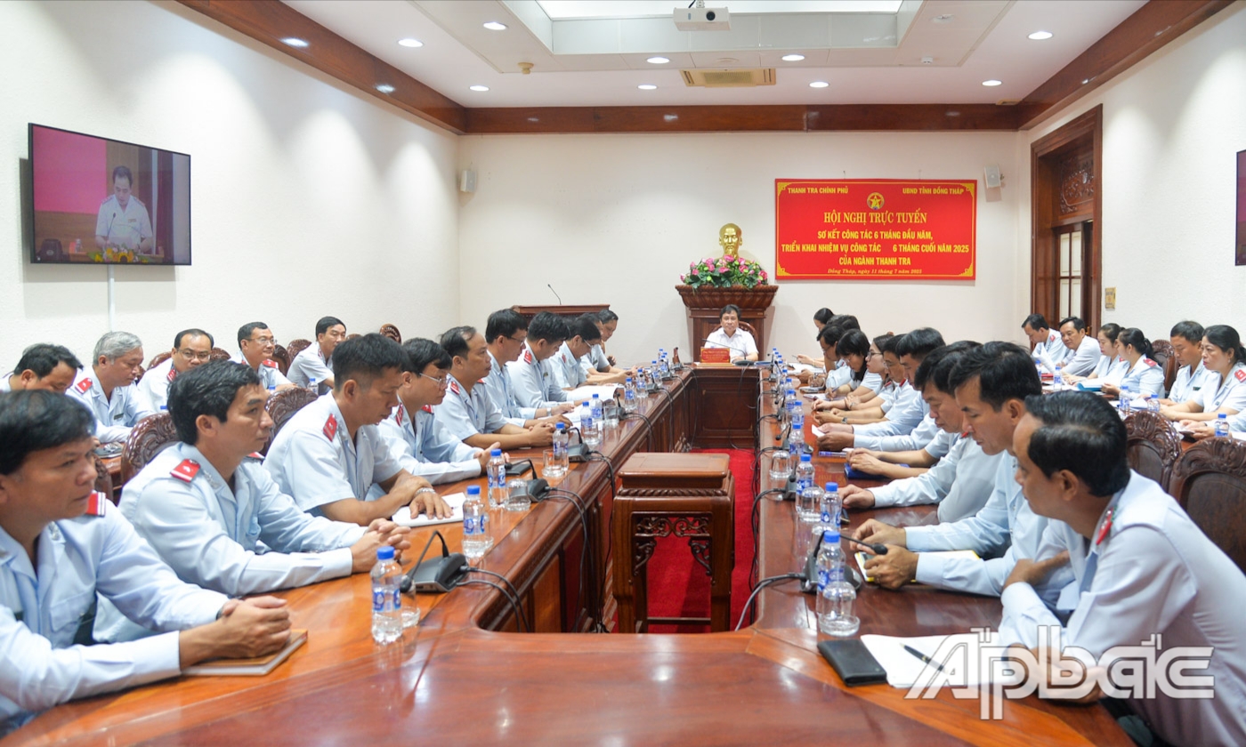 Quang cảnh tại điểm cầu Đồng Tháp.