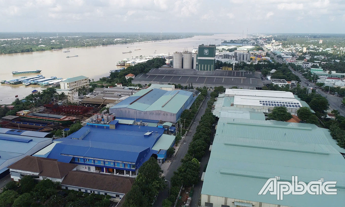 Ban Quản lý thực hiện chức năng quản lý nhà nước trực tiếp đối với KCN, khu kinh tế.