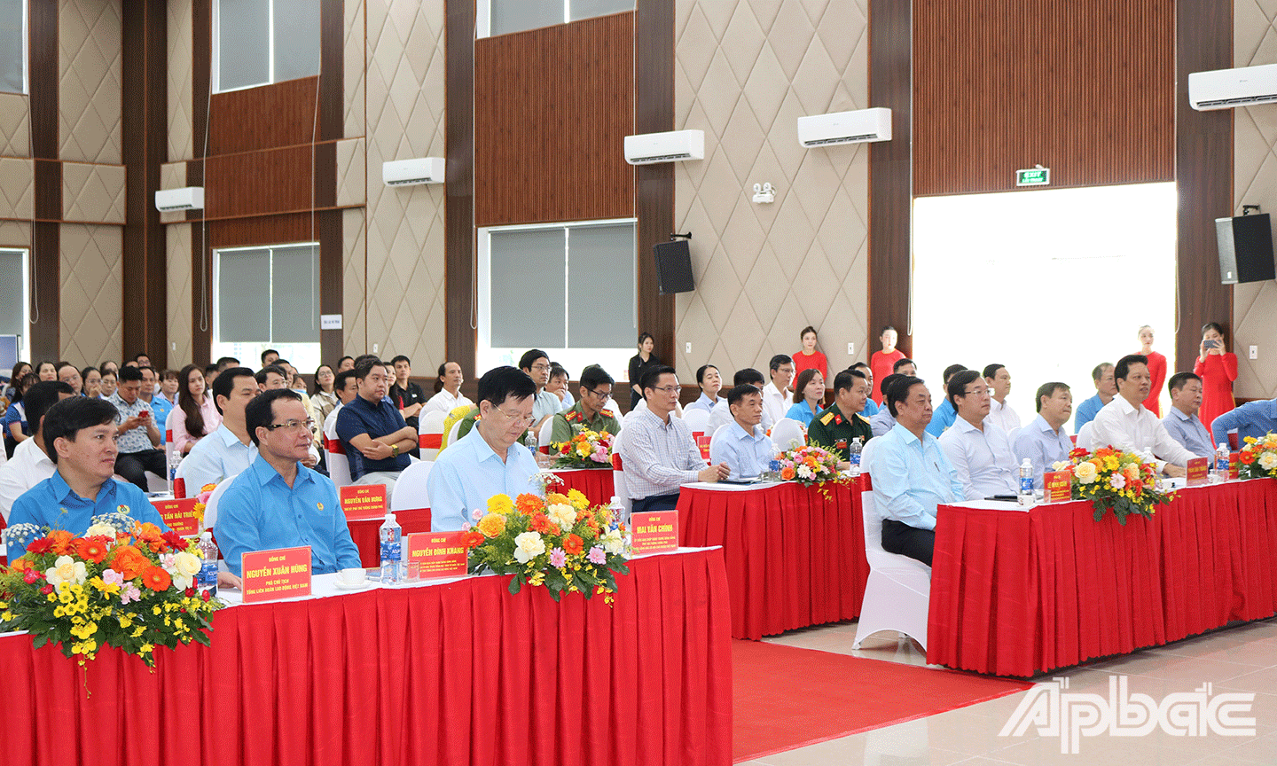 Đại biểu tham dự 