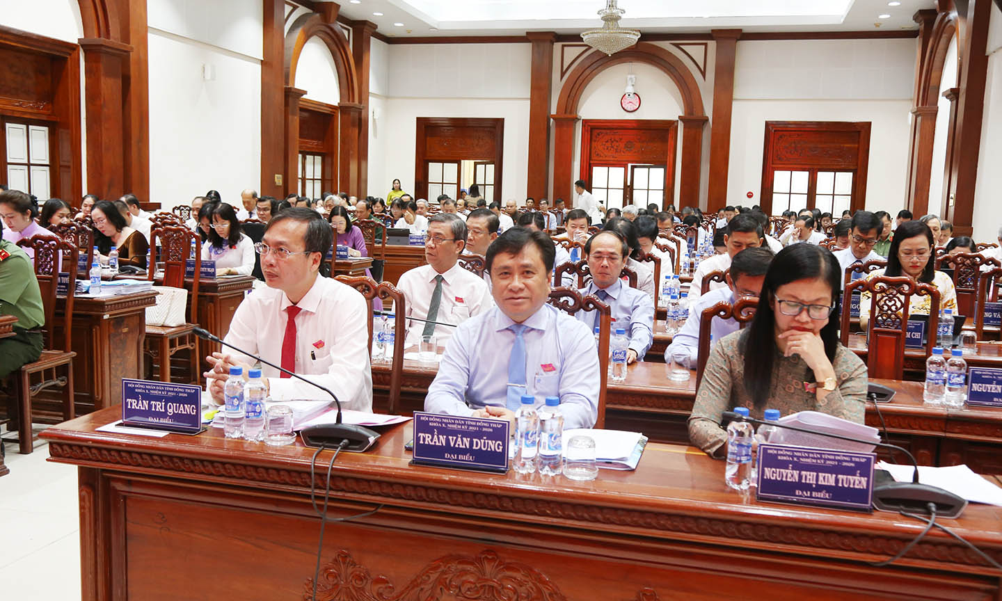 Quang cảnh Kỳ họp