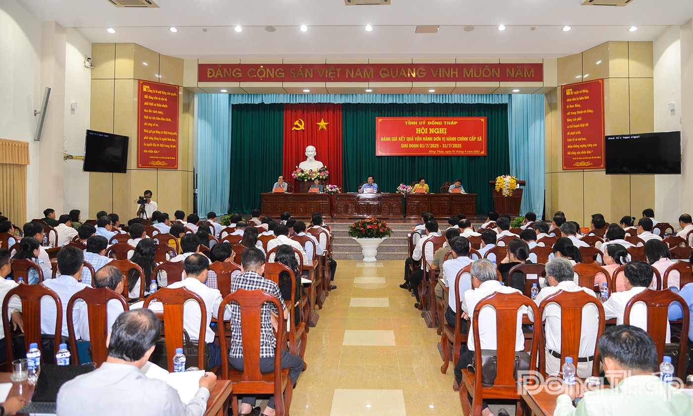 Quang cảnh hội nghị.