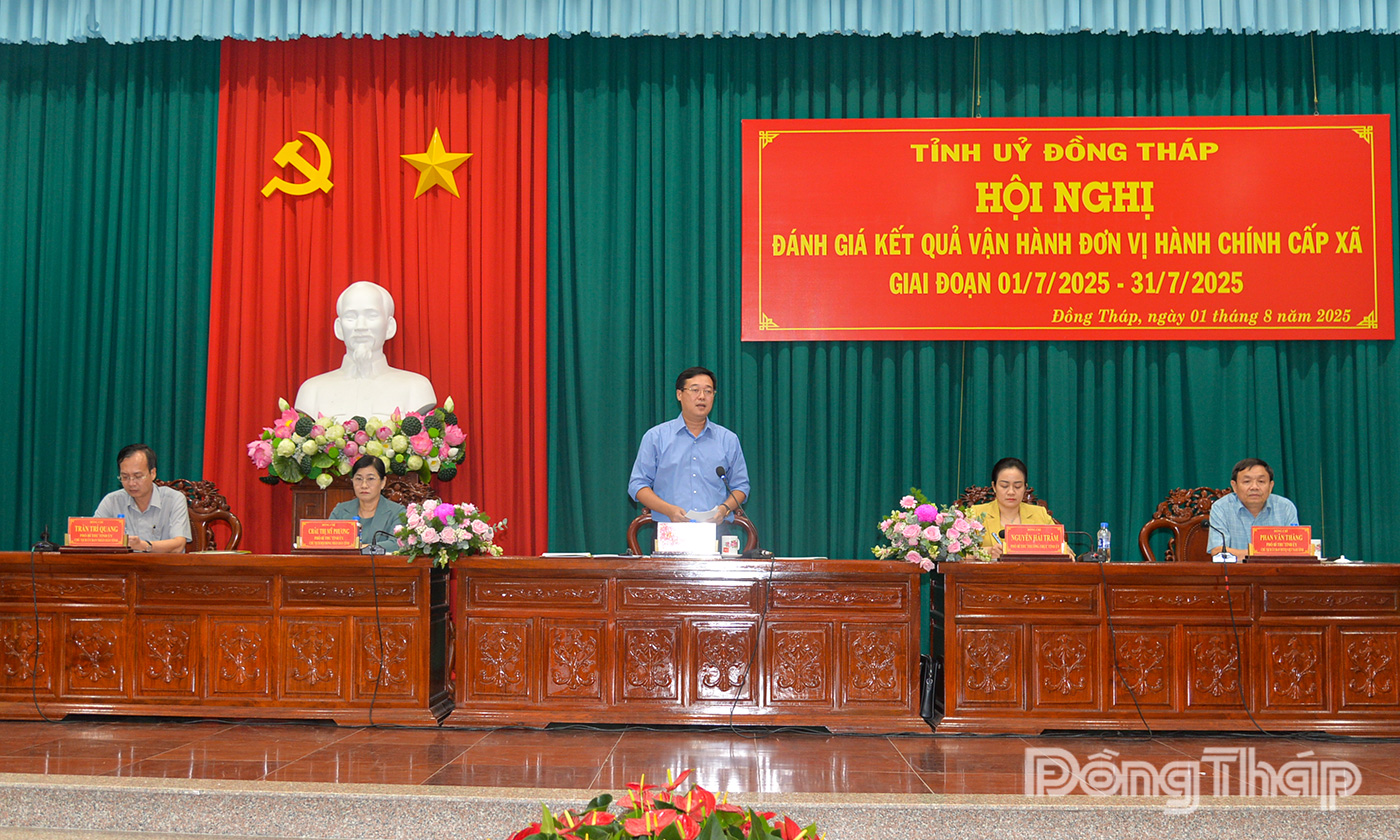 Thường trực Tỉnh ủy chủ trì hội nghị.