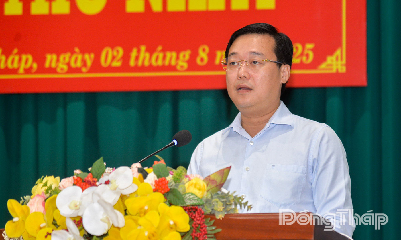 Đồng chí Lê Quốc Phong phát biểu khai mạc hội nghị.