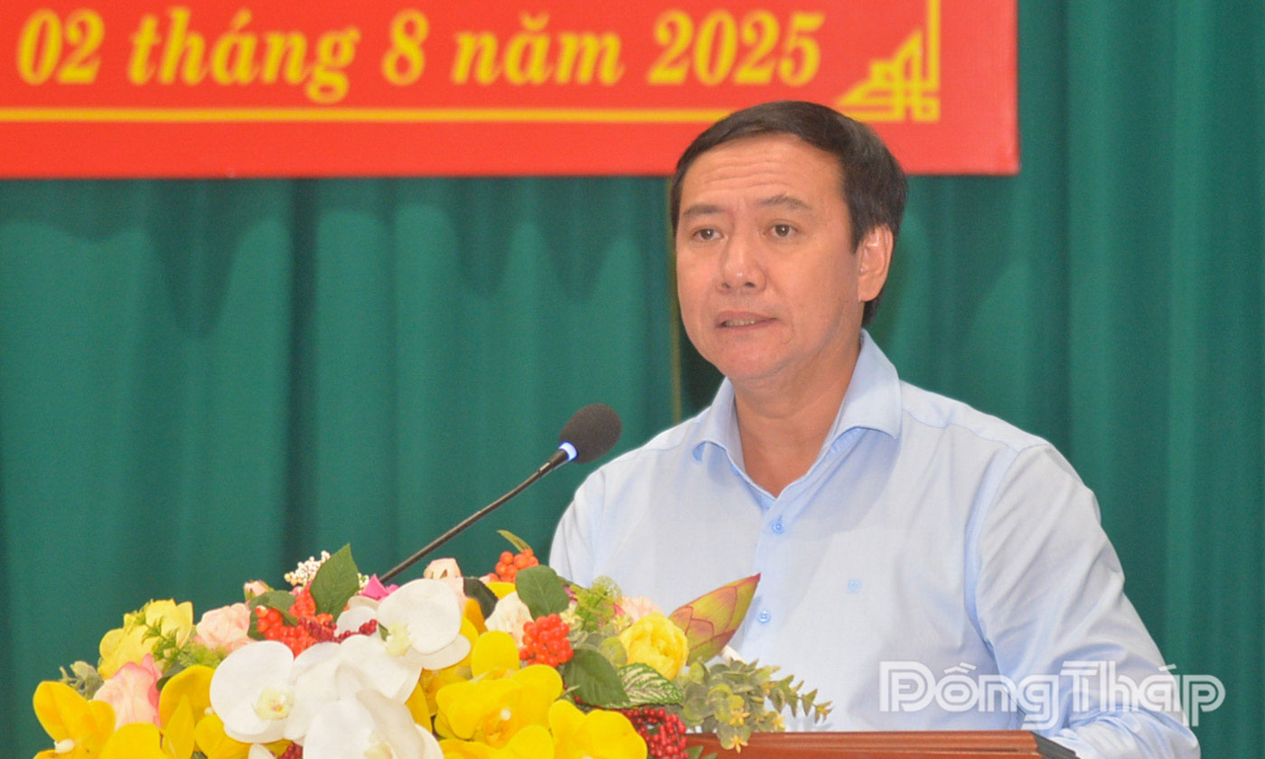 Giám đốc Sở Nông nghiệp và Môi trường tỉnh Đồng Tháp Lê Hà Luân phát biểu về các nhiệm vụ của ngành trong nhiệm kỳ mới.